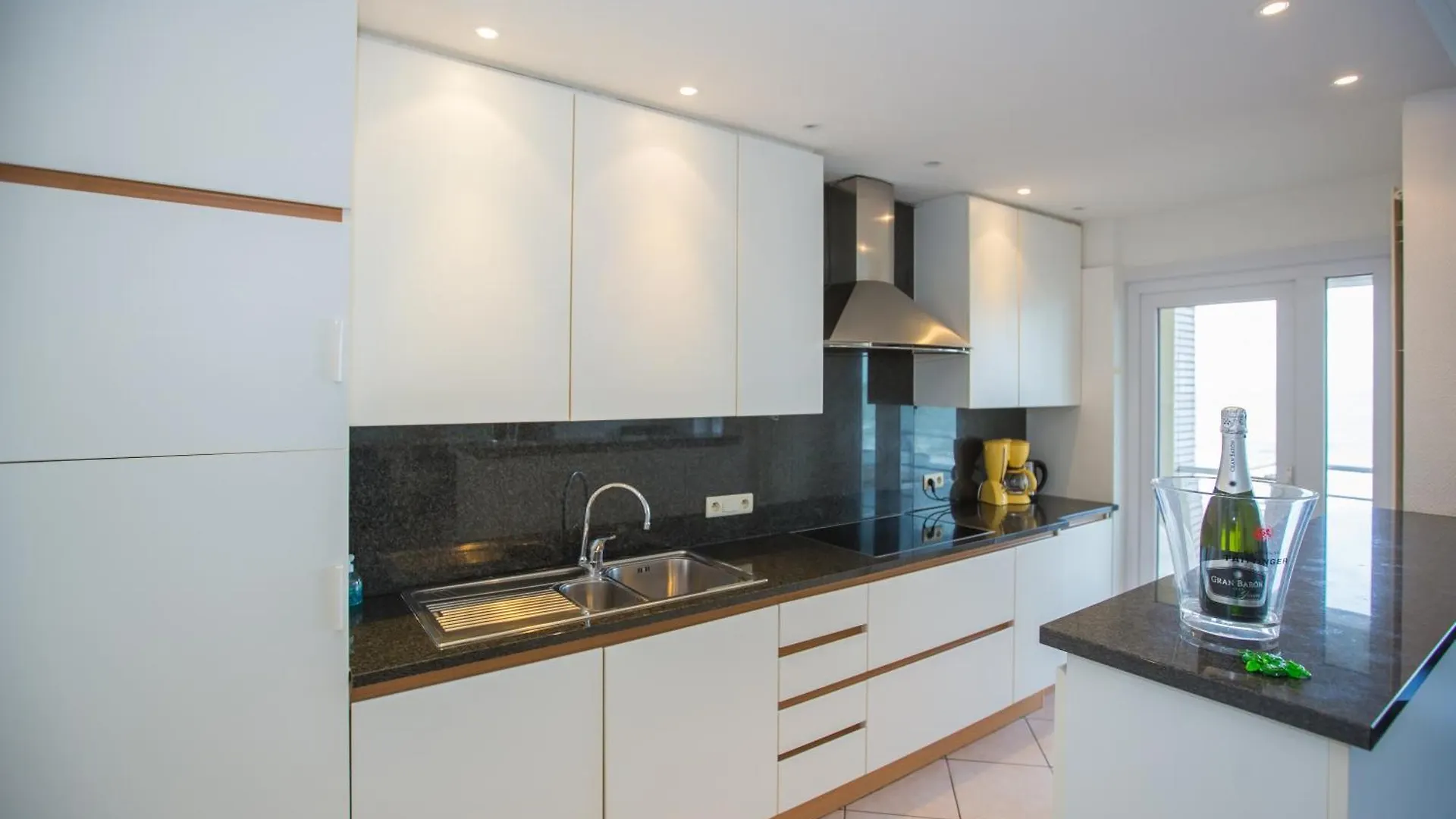 Bright Apartment With Sea View Ostend