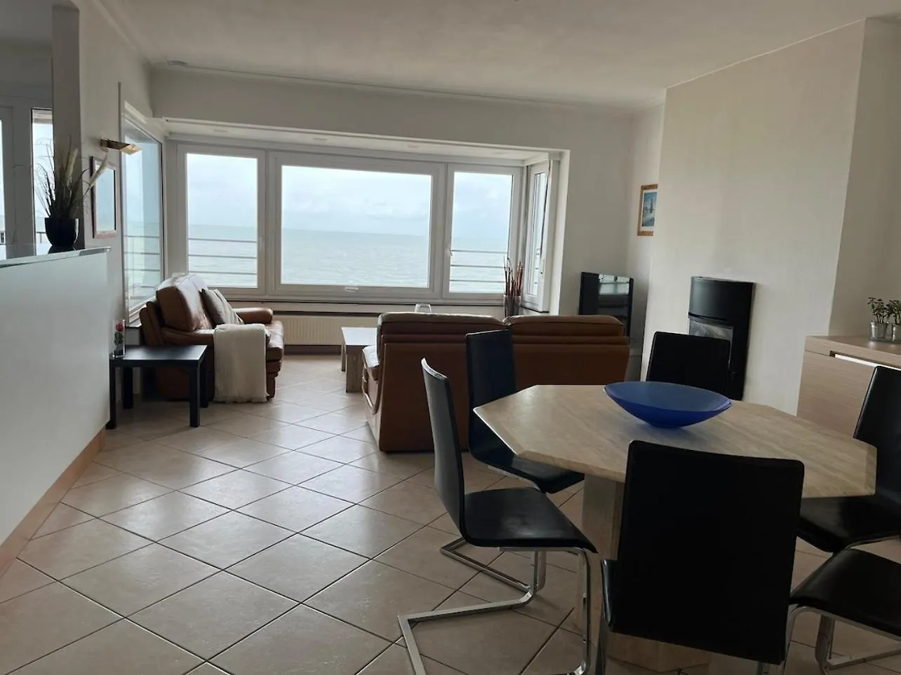 Bright Apartment With Sea View Ostend